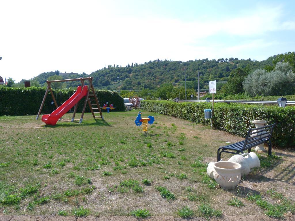 Hotel Le Colline Del Garda Bussolengo Exterior foto